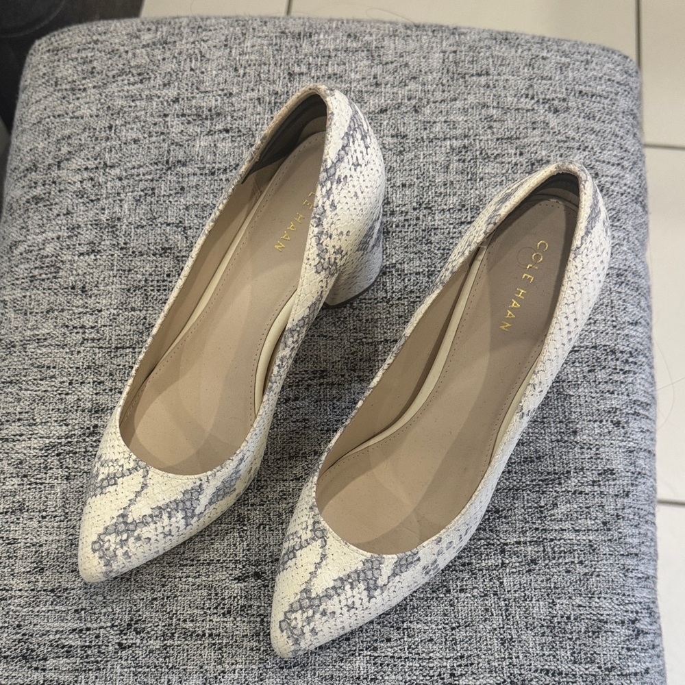 Cole Haan Women's Cream and Gray Snakeskin Heels